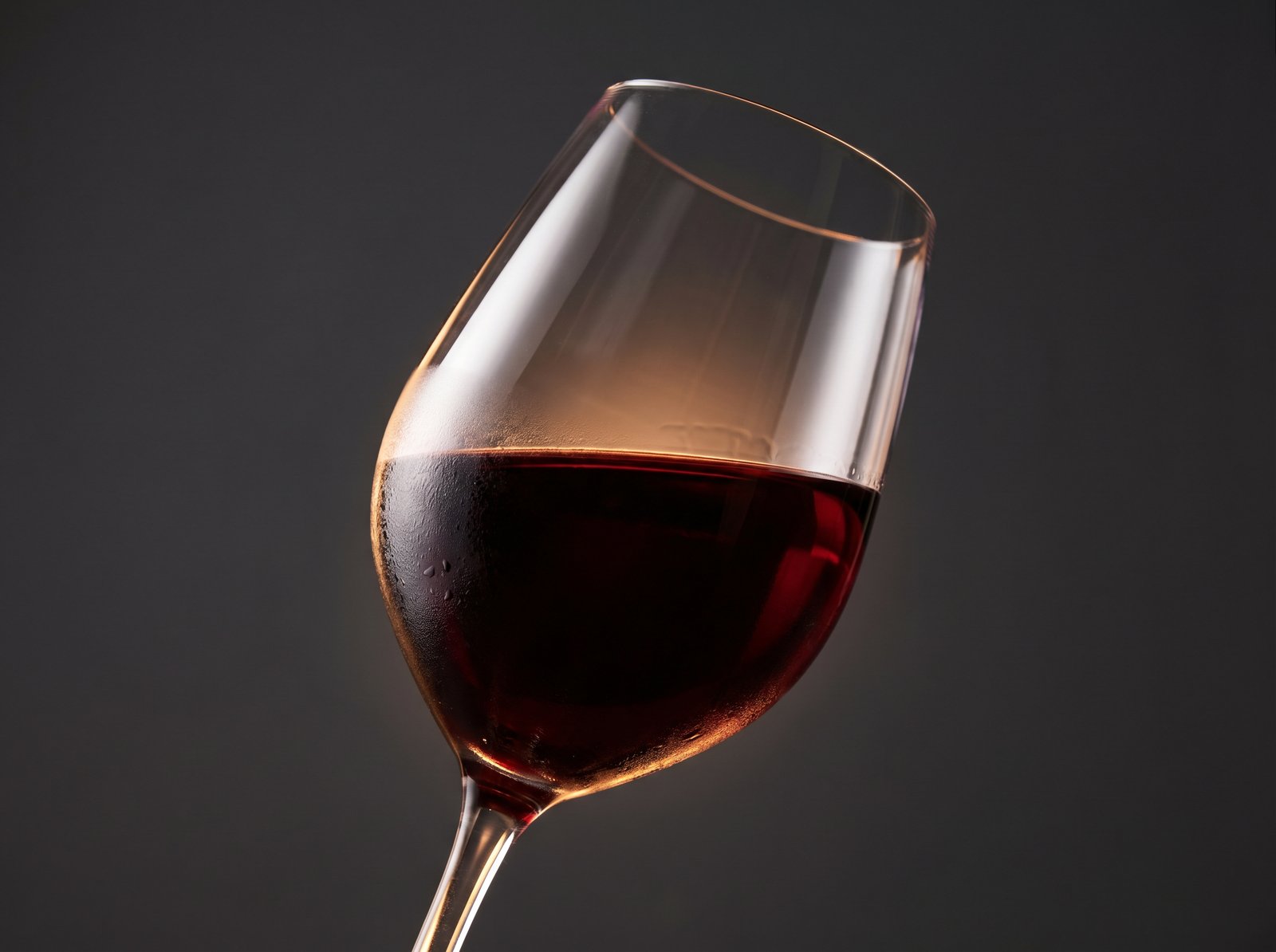 Tempranillo tasting note deep ruby garnet Bordeaux glass WSET SAT