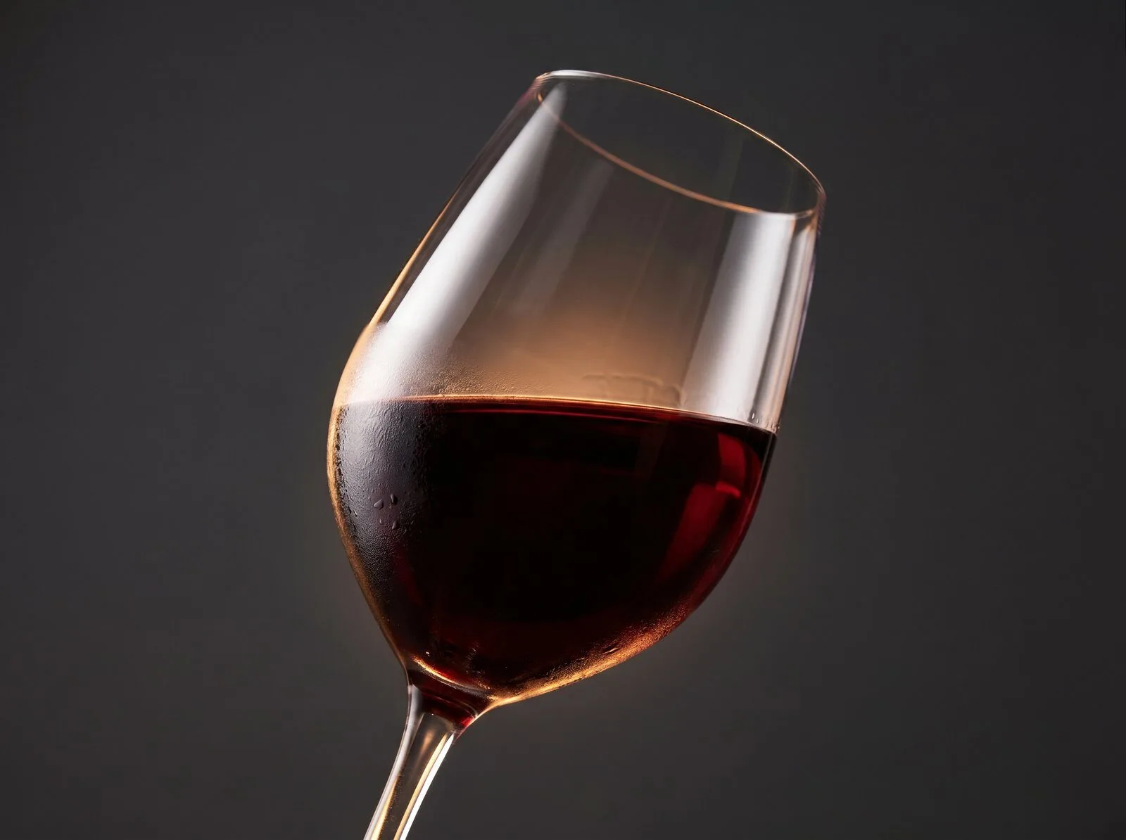 Tempranillo tasting note deep ruby garnet Bordeaux glass WSET SAT