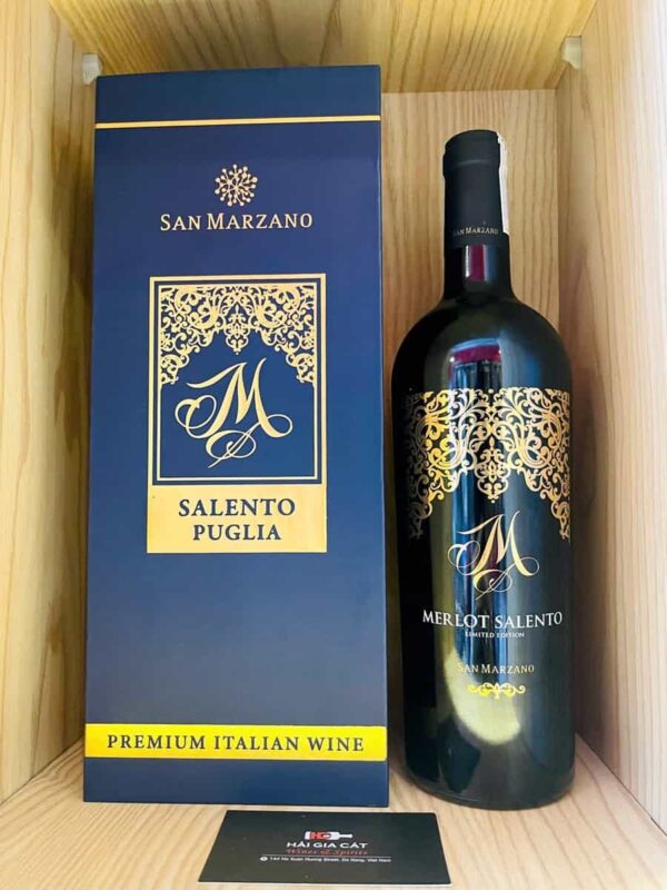 Hộp quà của rượu vang đỏ Ý M Merlot Salento