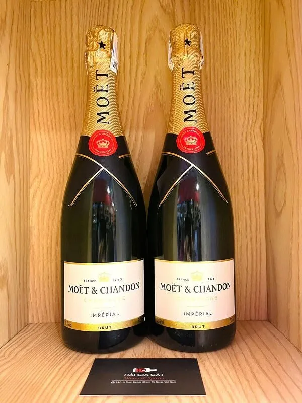 Chai rượu Champagne Moet & Chandon Brut (trắng)