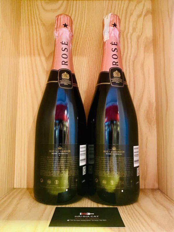 Mặt sau chai rượu Champagne Moet & Chandon Rose