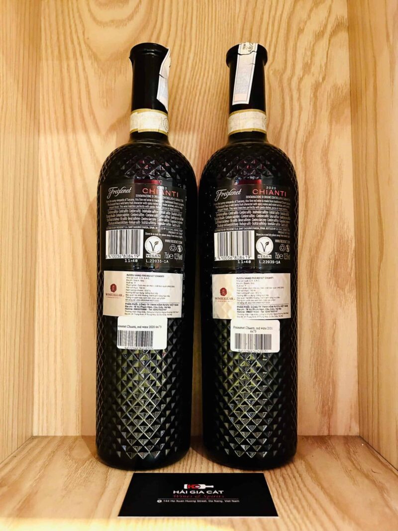 Mặt sau chai rượu vang đỏ Freixenet Chianti DOCG
