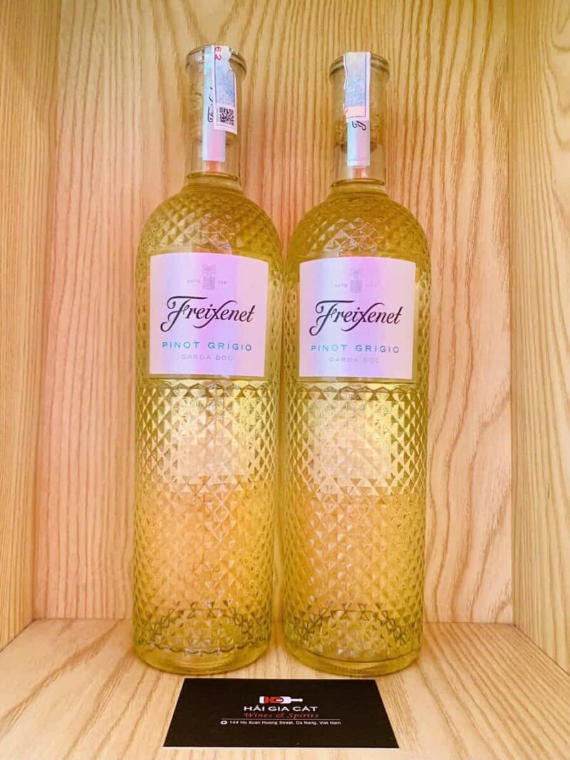 Chai rượu vang trắng Freixenet Pinot Grigio