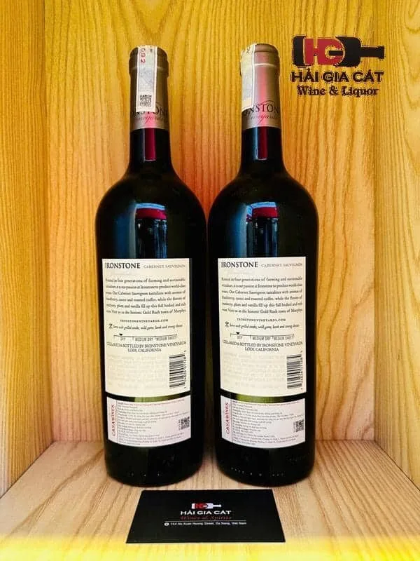 Mặt sau chai rượu vang Ironstone Cabernet Sauvignon