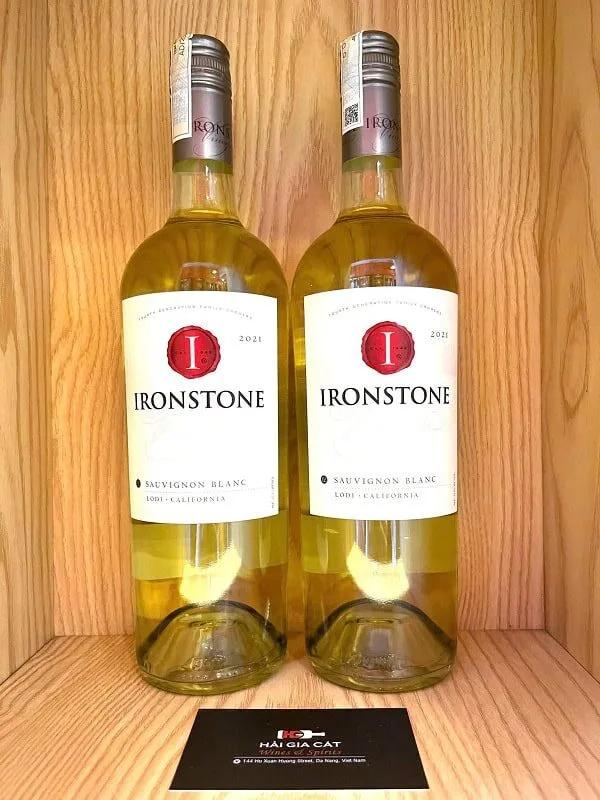 Chai rượu vang Ironstone Sauvignon Blanc