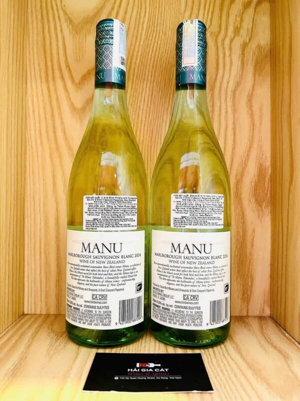 Mặt sau chai rượu vang Manu Marlborough Sauvignon Blanc