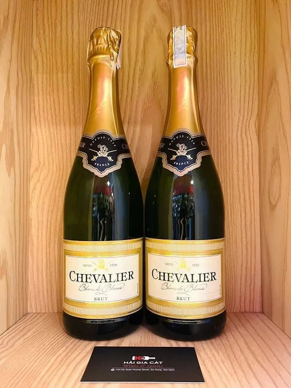 Chai rượu vang nổ Pháp Chevalier Brut Trắng