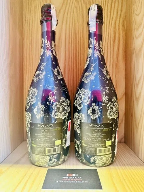 Mặt sau chai rượu vang nổ Pizzolato So Easy Spumante Moscato Dolce