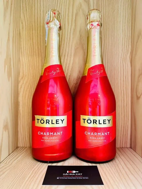 Chai rượu vang nổ Hungary Törley Charmant Sweet Red