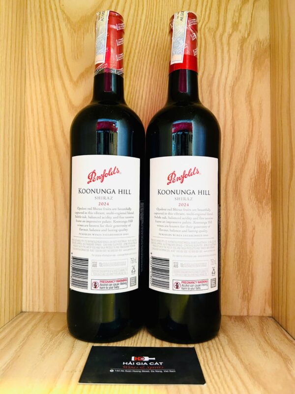 Mặt sau chai rượu vang Penfolds Koonunga Hill Shiraz