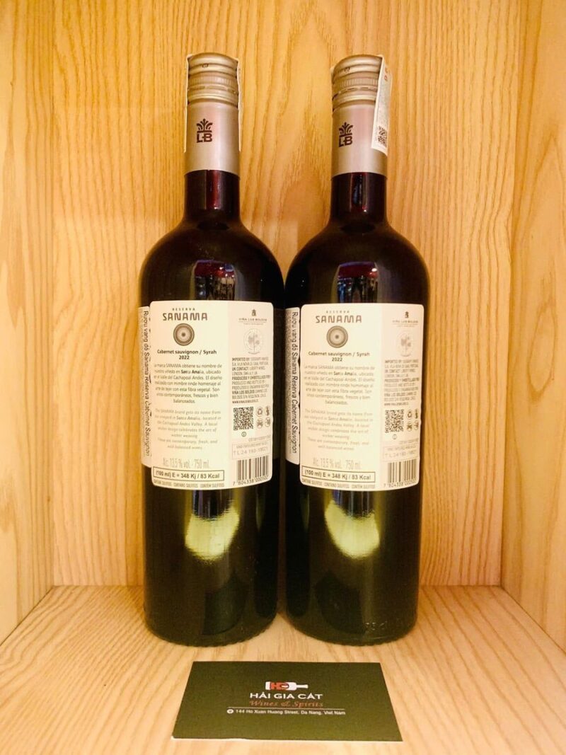 Mặt sau chai rượu vang Sanama Reserva Cabernet Sauvignon 2022