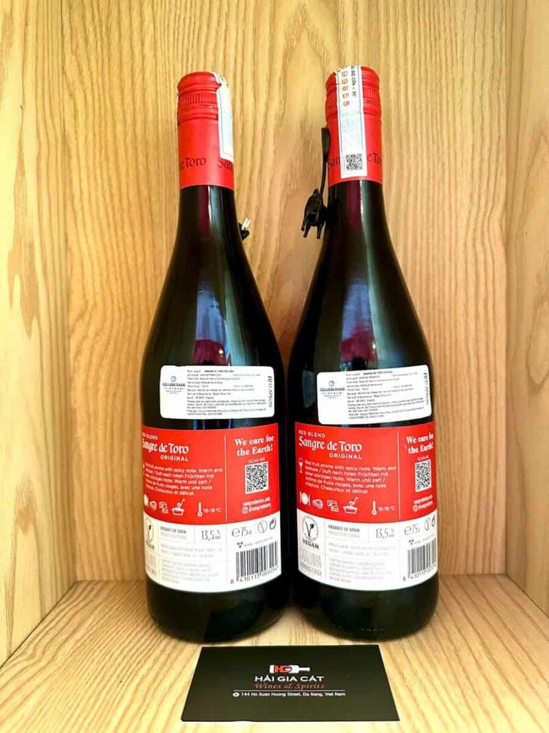 Mặt sau chai rượu vang Sangre de Toro Original