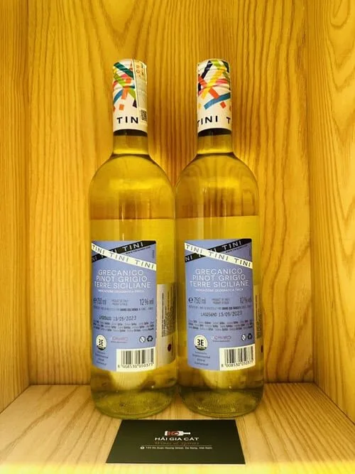 Mặt sau chai rượu vang Tini Grecanico Pinot Grigio Terre Siciliane