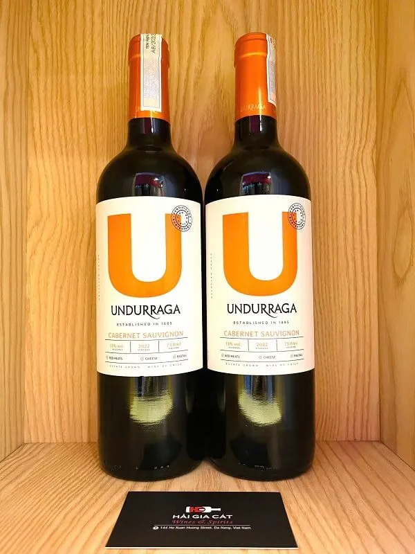 Chai rượu vang Undurraga Varietales Cabernet Sauvignon