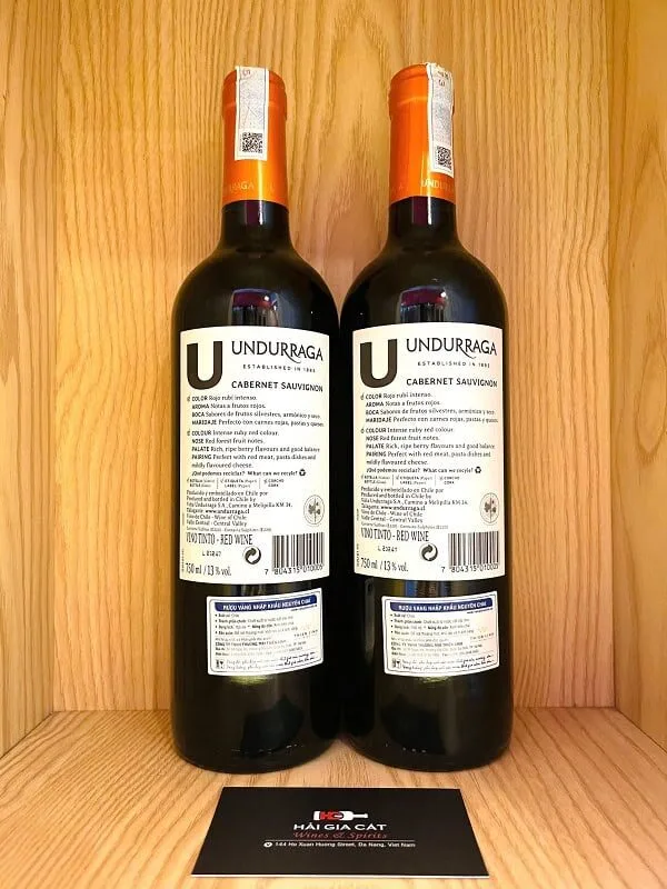 Mặt sau chai rượu vang Undurraga Varietales Cabernet Sauvignon