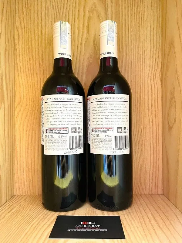 Mặt sau chai rượu vang Woolshed Cabernet Sauvignon